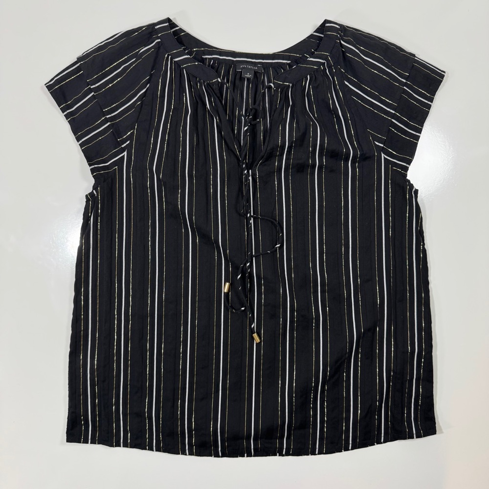 Ann Taylor Women’s Black White Gold Metallic Stripe Flutter Sleeve Tie Neck Top‎ - Picture 6 of 10